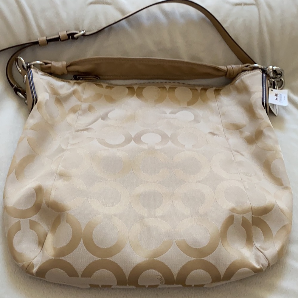 Coach Kristin hobo/crossbody bag. - Picture 3 of 6